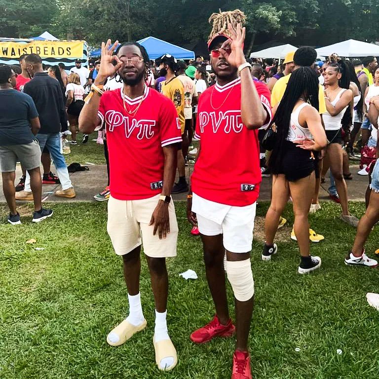 dewon_3's tweet image. 🙉 "I don’t want to hear it Big Brother, I don’t want to hear it" 👌🏾♦️
•

•

•
#AGP #BamaNupes #MACMade #MyAsu #BamaState