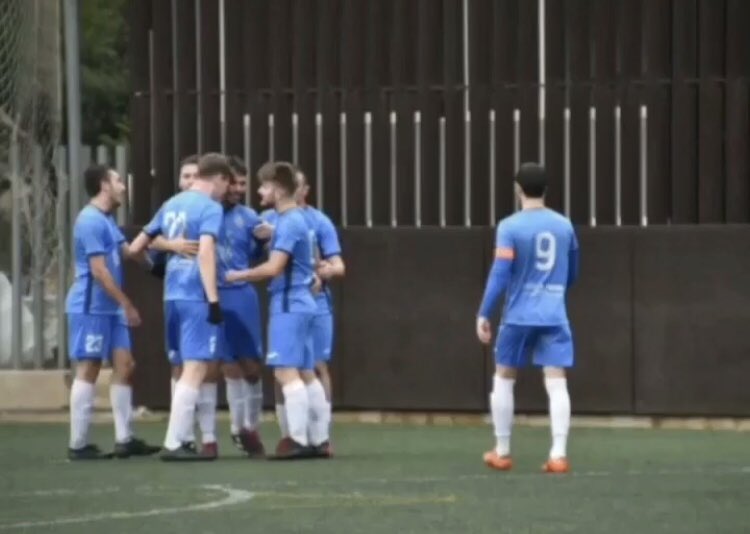 Dos años de crecimiento y aprendizaje, y sobretodo y lo más importante de disfrutar de jugar a fútbol y disfrutar de las personas a las cuáles me he rodeado. Gracias por estos dos años al Génova y a las personas con las que he estado.💙