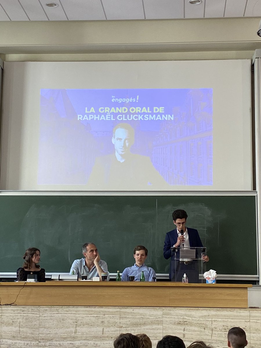 <a href="/Nova_SciencesPo/">Nova - Sciences Po</a> était au campus des Engagés pour fêter les 5 ans de la création de <a href="/LesEngagesMvt/">Les Engagés !</a> ce samedi 11 juin. Une journée ponctuée de conférences sur l’engagement des jeunes en politique ou encore dans la lutte contre le changement climatique et le grand oral de <a href="/rglucks1/">Raphael Glucksmann</a>