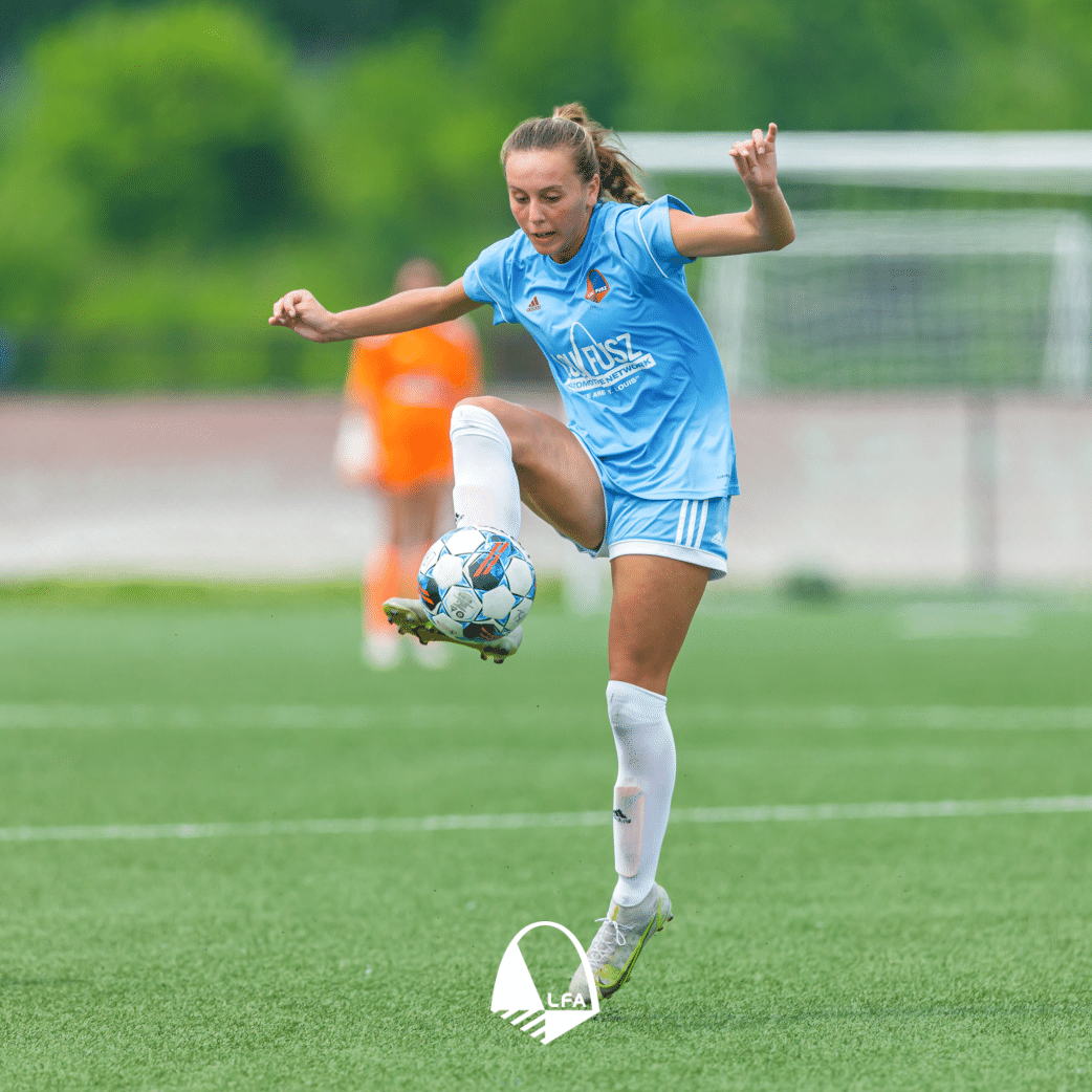 LouFuszSoccer's tweet photo. Our WPSL U-21 light blue kit is 𝙩𝙤𝙤𝙤𝙤 𝙞𝙘𝙚𝙮𝙮𝙮𝙮 🧊❄️

#loufuszathletic https://t.co/Jw1AraTqJV