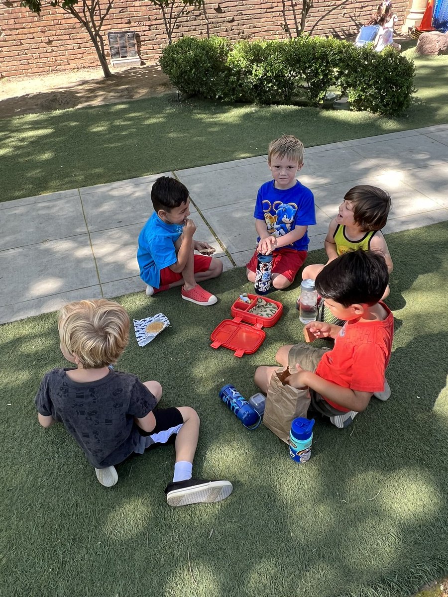 MHSMidtown's tweet photo. First day of camp! Campers have enjoyed making new friends through a variety of team building activities. https://t.co/E0poBZDmzR