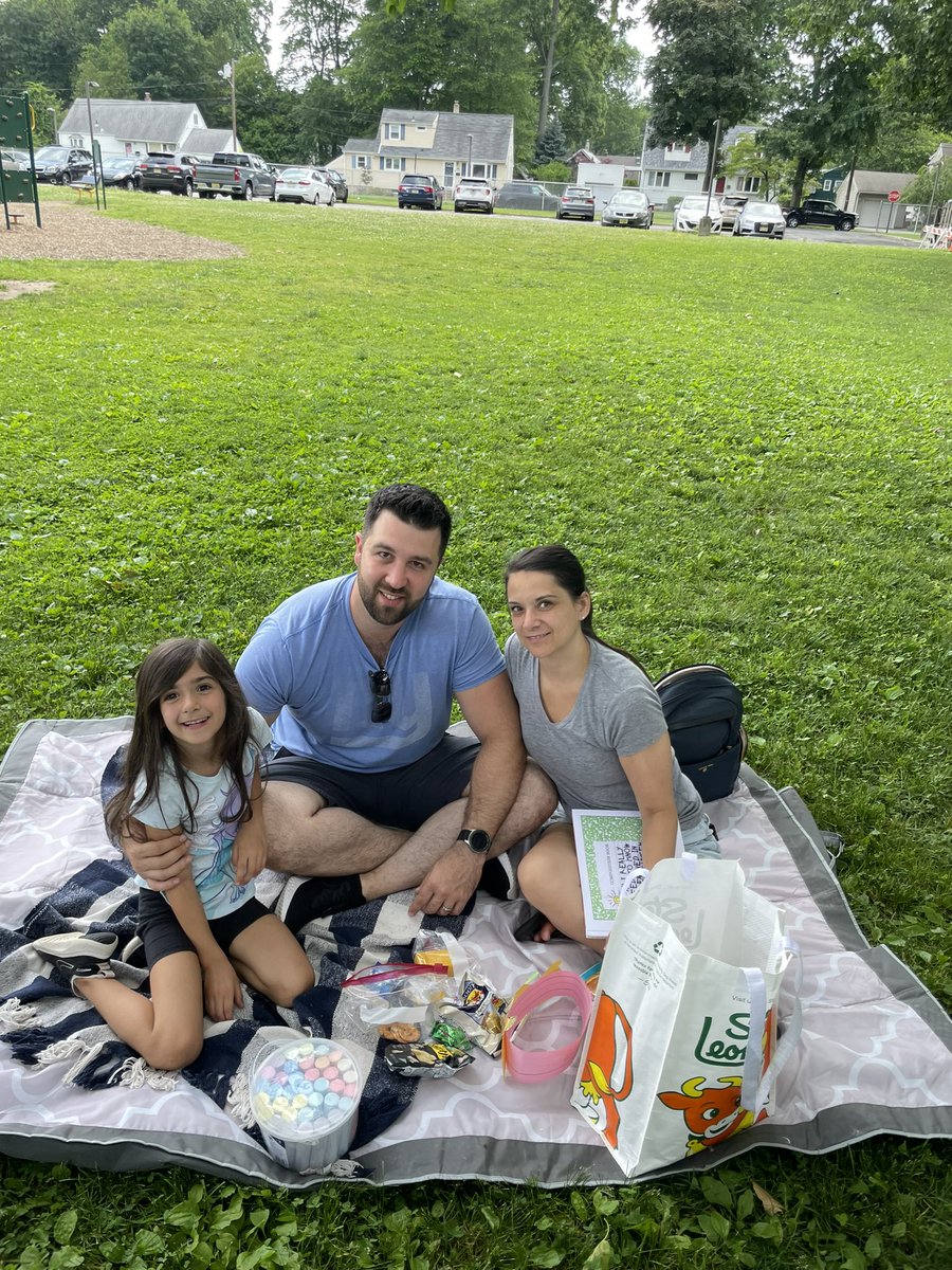 LabrosseKristy's tweet image. Publishing picnic success! 🍉💐🐜 We are proud authors! #NMUKNIGHT @NMGibbs_NJ @studentreasures