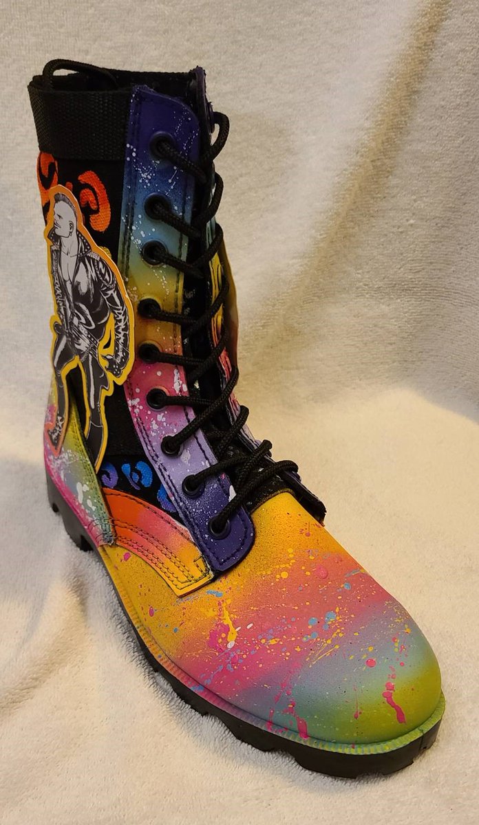 SFLeatherDist's tweet photo. Take home a piece of art created from an ordinary boot by a local queer artist at Saturday's Ringold Revival Block Party and Boot Walk. See a preview - and bid in advance - at https://t.co/97KFWztcVa. Pictured: boots by @ElliottCNathan, Houston Oak, @johnnybotts, and Josh Katz. https://t.co/wDp6gtHvRm