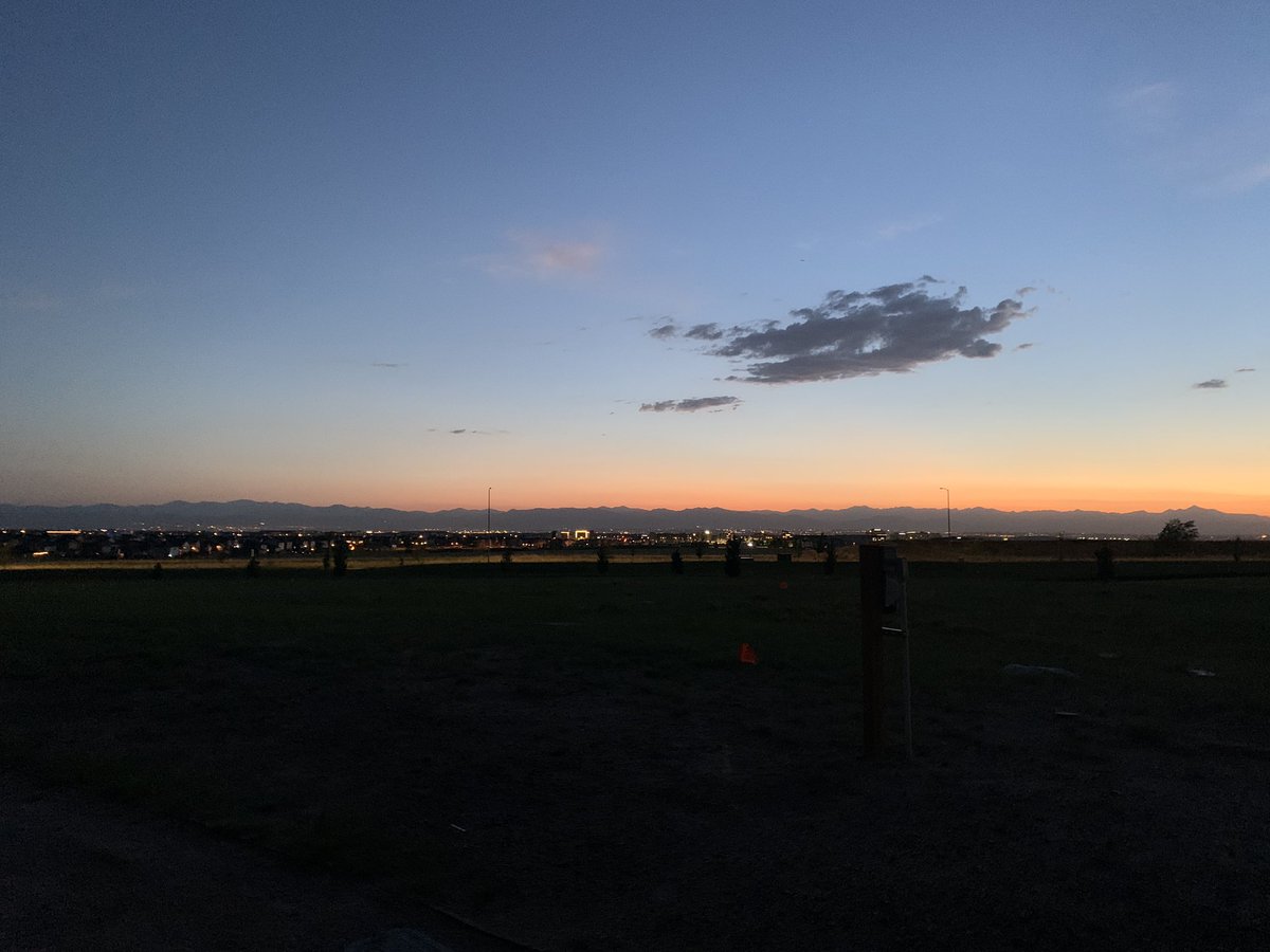 JodiG_Tweets's tweet photo. Last nightโs Colorado sunset. Gotta love those Rocky Mountain views. Thoroughly enjoying my time here at conference and looking forward to exploring downtown Denver this evening. #EDGEwithTLN #travelisback #travelleaders https://t.co/OmVdfJ57ke