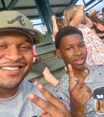 Big Brother JeJuan and Little Brother TraQuan had a great night out at the ballpark this past Saturday night, cheering on the #CharlestonRiverdogs