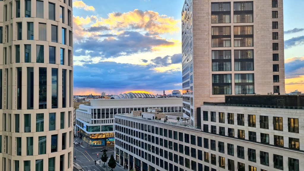 JoeyPrink's tweet photo. hello Berlin. 

#wearedevelopers #wearedev https://t.co/QwOI6KgBxU