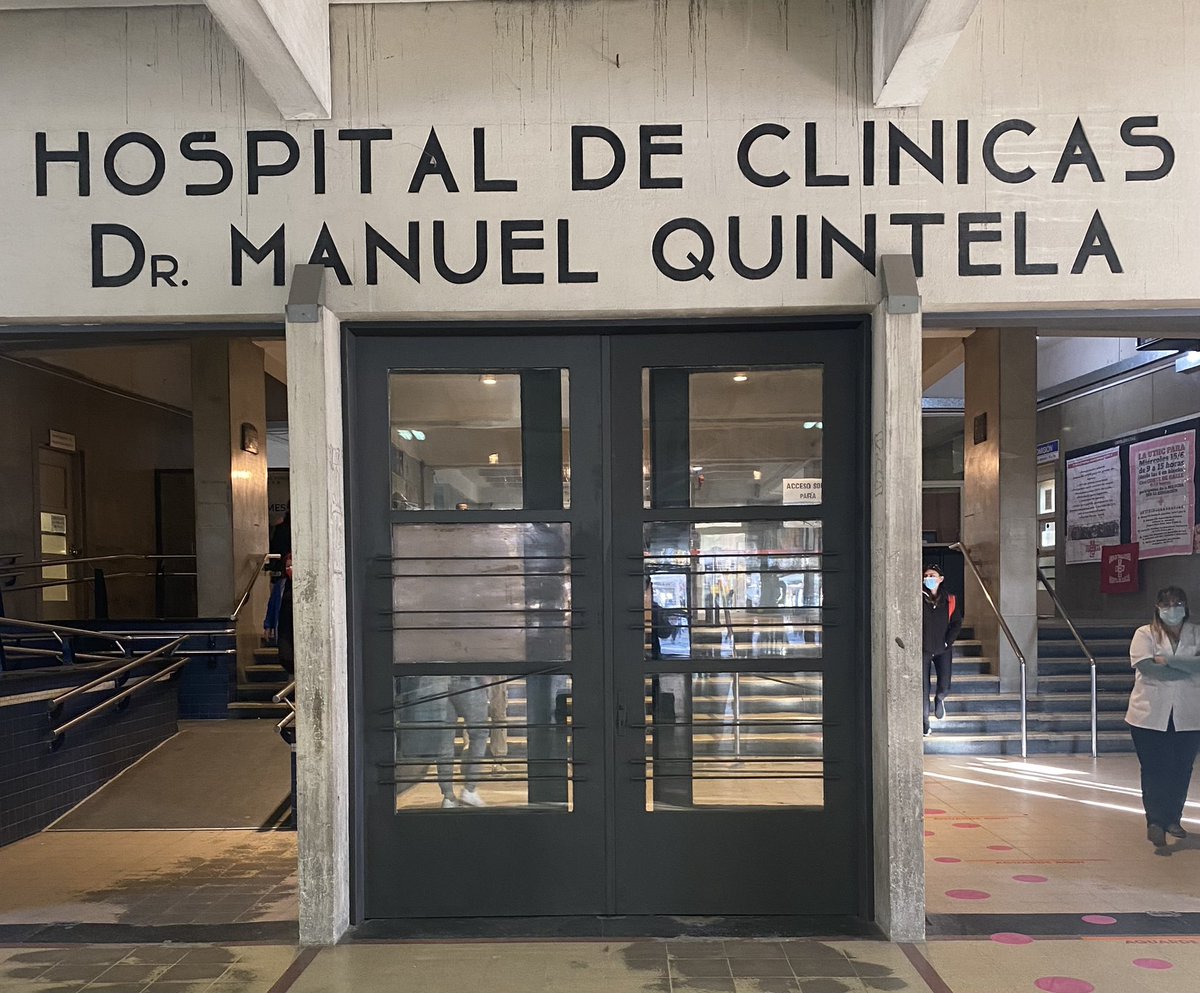 La 4ª dosis tocó en el @hcmquintela!

Impecable la organización, al igual que en el @MacielHospital (1ª y 2ª), y en el @antelarena (3ª). 👏👏👏

Nos seguimos vacunando, nos seguimos cuidando! #UruguaySeVacuna 💉💪