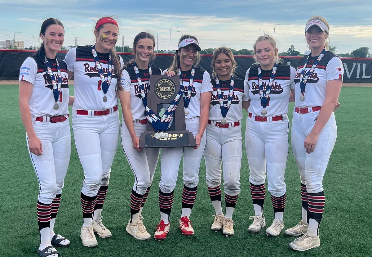 Thank you seniors ❤️ Thank you for choosing Marist and giving this program everything you’ve got! 🏆🏆 You’ve brought honor, glory, and fame to your teammates, our fans, and our future RedHawks! We love you!
