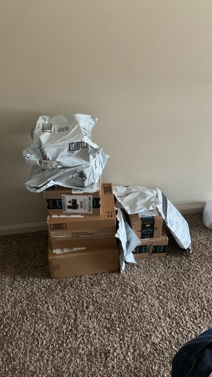 meelst3's tweet photo. @Origin_AIO just some of the many freebies 💜♾ https://t.co/nlTb3jNrnZ