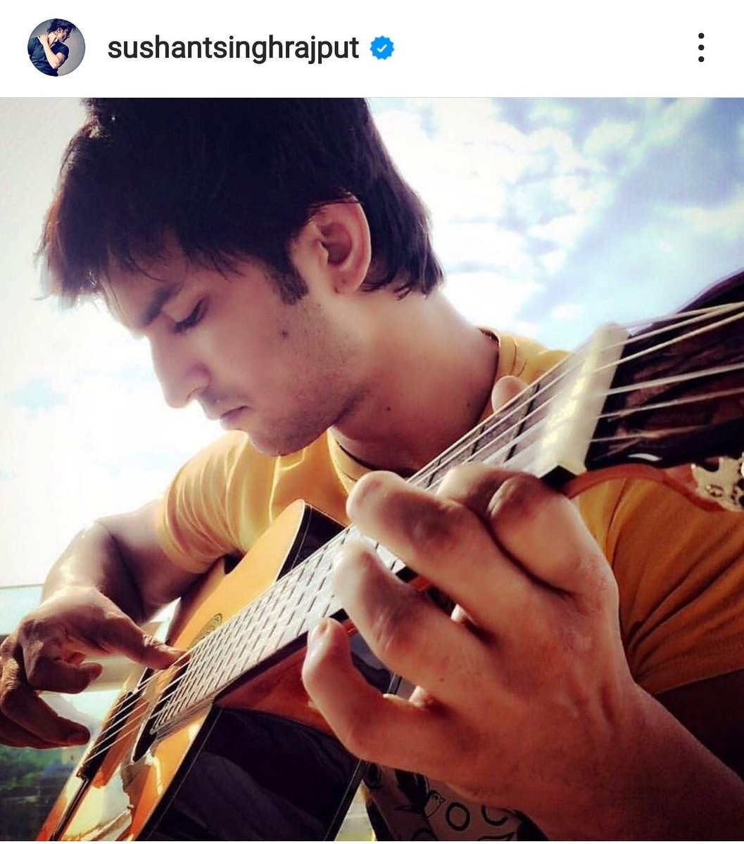 TahrimLife's tweet photo. Tum na huye mere to kya...main tumhara...main tumhara...main tumhara...💔

#SushantSinghRajput https://t.co/kewUwZkWJC