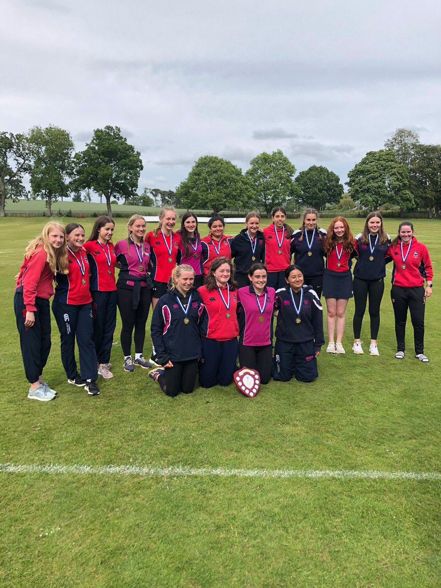 Superb play throughout the day and an exciting close final against <a href="/Fettes_Sport/">Fettes College Sport</a> for our Senior hardball cricket team at the Scottish Schools finals <a href="/CricketScotland/">Cricket Scotland</a>. Congratulations on your wonderful, well deserved 2nd place 🥈❤️💙🏏👏