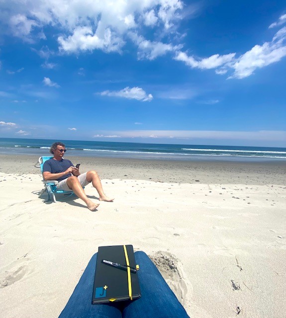 JayvaGlobal's tweet photo. #Beachmeeting #strategy #workfromanywhere #creativityflows @Nicmm80 & @williampenrice had this morning's strategy meeting on the beach #Jayva https://t.co/RFvuFnPmmO