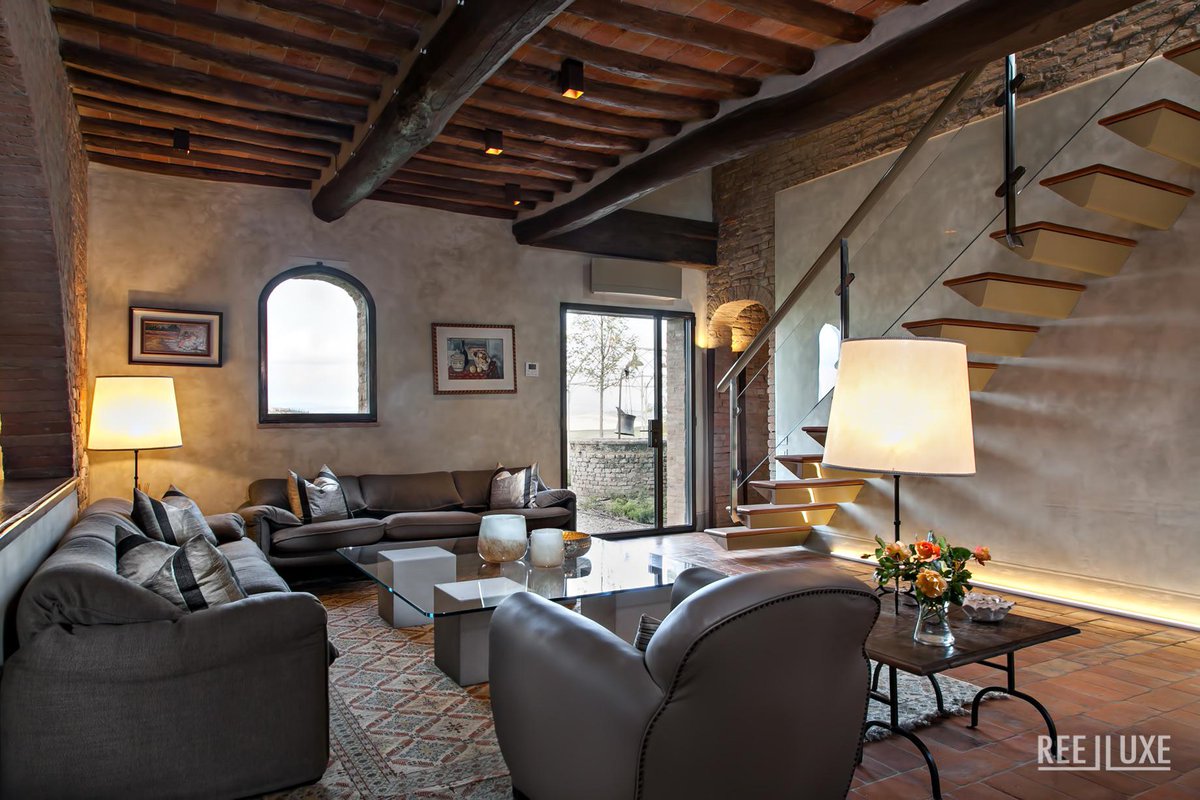 "Modern refurbishing and decor inside historic Tuscan villa in Italy"

Retweet if you think this is great!  #style #Interior #Design