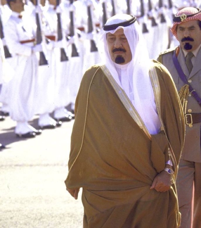 KsaPast88's tweet photo. رحم الله الملك عبدالله وغفر له.
من أجمل الصور التي تقف الكلمات عاجزة عن التعبير عنها. https://t.co/NoMG8a9Tx2