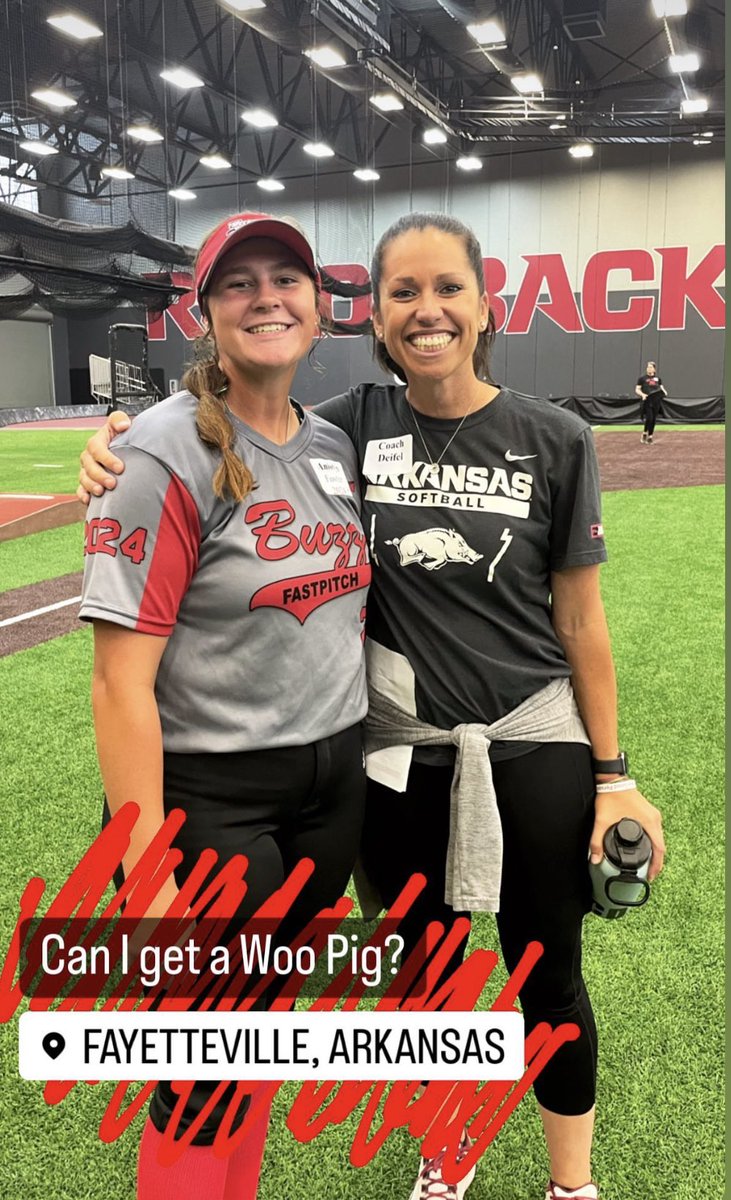 TreyHoldbrook's tweet photo. #BuzzWin checking in @RazorbackSB LETS GO @AnistynFoster23 @CoachDeifel https://t.co/TsBdVCvyuE