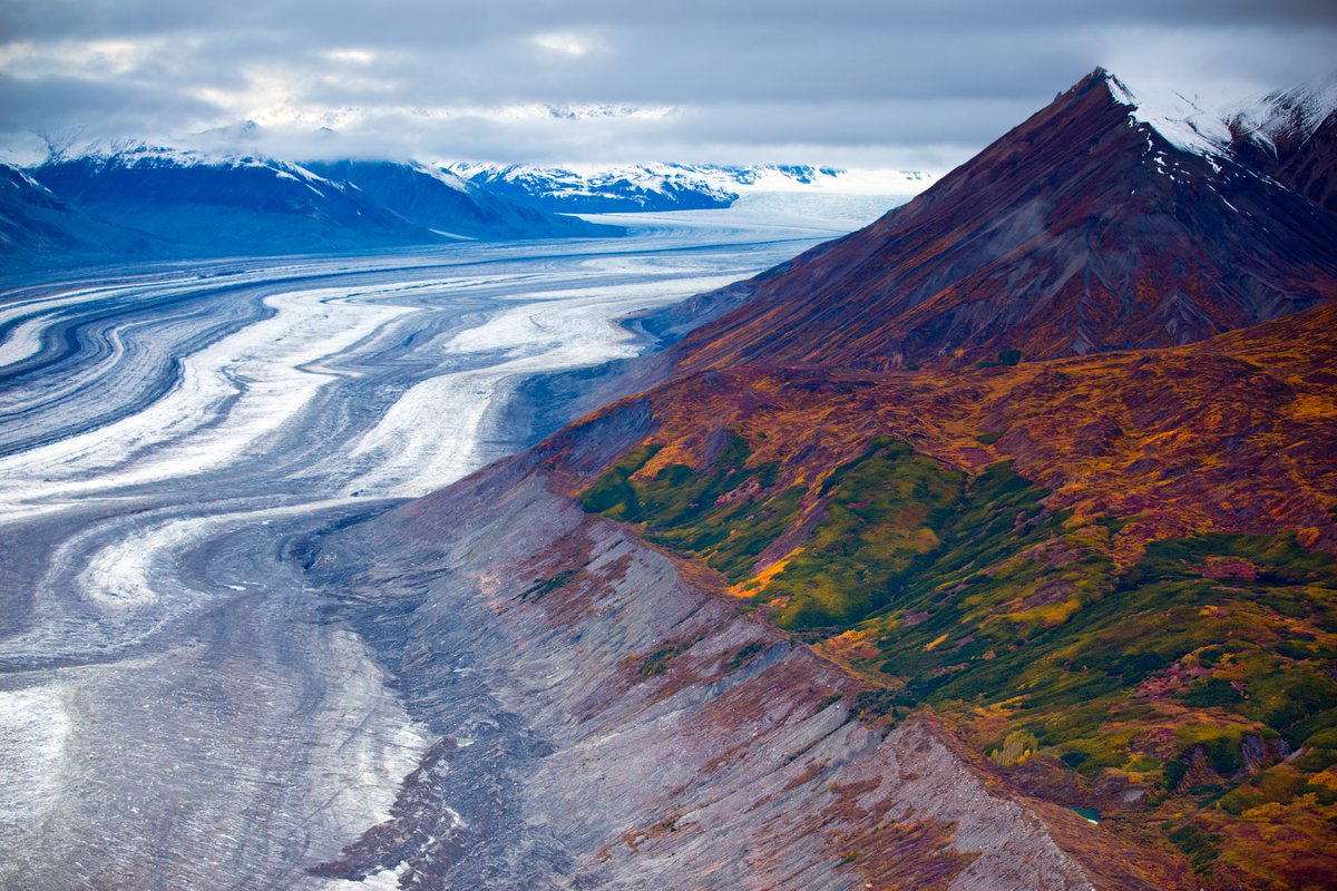 Canada's tweet photo. Happy Birthday #Yukon! This beautiful northern territory is the oldest continually inhabited part of Canada and is home to the highest mountain in the country, #MountLogan, as well as the world’s smallest desert, the Carcross Desert. Yukon never ceases to amaze us!❤️⛰️ https://t.co/FmJ4D4Osxj