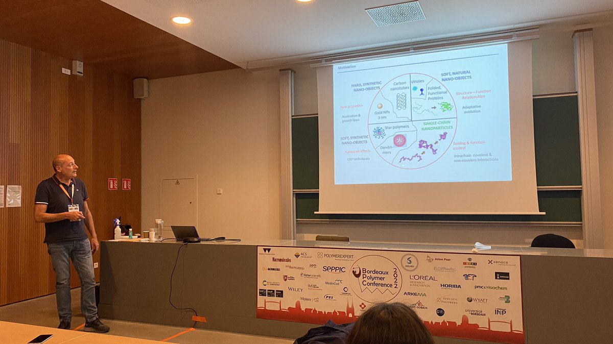 It’s time for Prof. J.A. Pomposo, explaining us the Recent Advances in Single-Chain Polymer Nanoparticles Research in Amphi F.