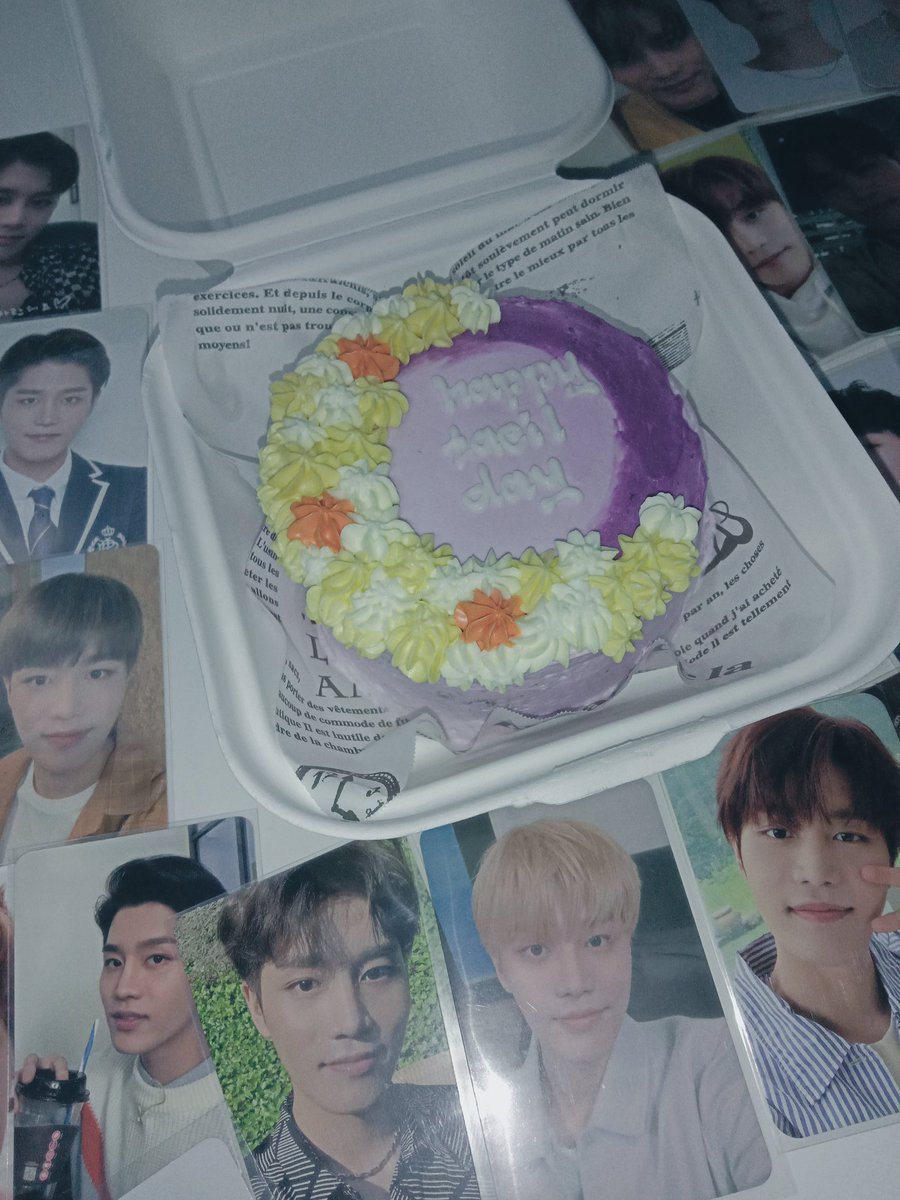 riushine's tweet photo. To my starlight, but also my brightest moon, Moon Taeil. Im here again to celebrate ur birthday. Im glad you're here and Im glad that i could met someone as bright as you. Happiest birthday Moon Taeil, i love you.
#HAPPYTAEILDAY 
#OurStarlightTAEILDay
#생일축하_태일이가_받아야대 https://t.co/S1TPTtpxIY