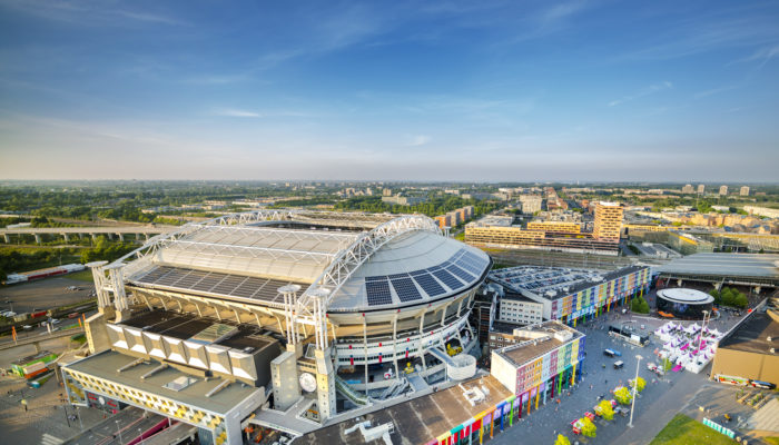 connecteuropex's tweet photo. ๐ฒ An App linked to 5G-enabled sensors & data analysis has been tested in Amsterdam ๐ณ๐ฑ to minimise traffic, accidents and waiting time for people attending macro-events.
๐๏ธ Check out some examples on how #5G can ease your life on the #5GUsersguide ๐ https://t.co/AqdQ6aWWda https://t.co/LkqjTvz3bf