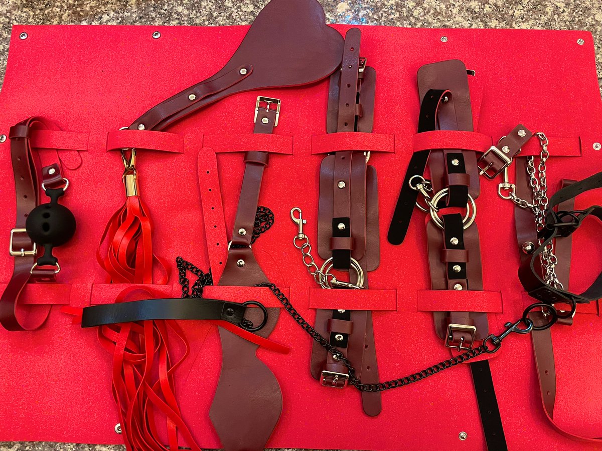 騷母狗@doggyumm 的專屬SM道具
期待下一張道具在她身上的照片～～
#母狗 
#女奴 
#調教 
#SM