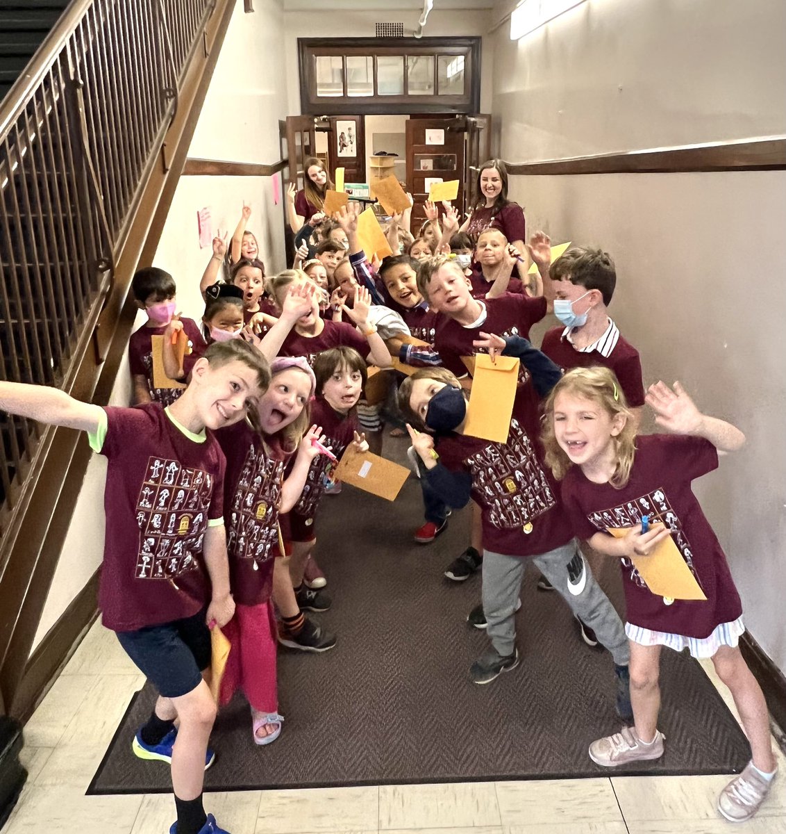 MsPlocher's tweet photo. Celebrating our @BurleySchool kindergartners transitioning onto 1st grade! We’re so proud of all they have accomplished this year. They’re smart, kind, caring &amp; upstanders…also great readers, writers &amp; thinkers! Have a wonderful summer. Read, wonder &amp; be curious my friends ❤️ https://t.co/1tfMbj0mEP
