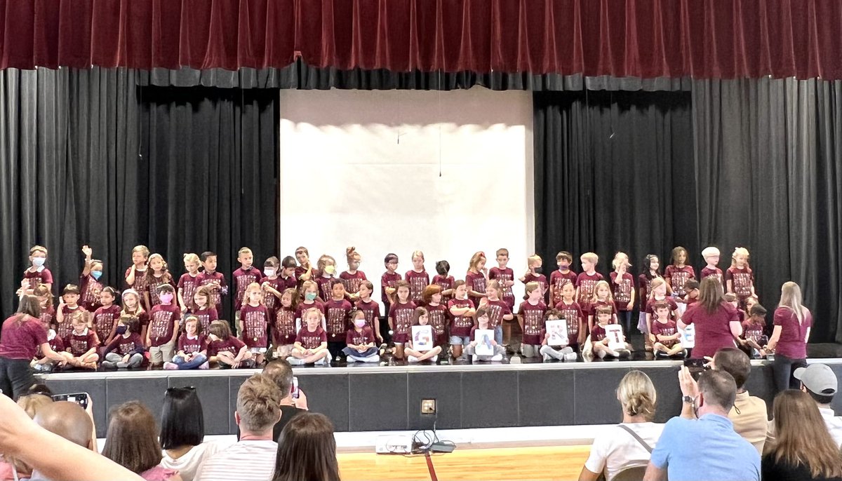MsPlocher's tweet photo. Celebrating our @BurleySchool kindergartners transitioning onto 1st grade! We’re so proud of all they have accomplished this year. They’re smart, kind, caring &amp; upstanders…also great readers, writers &amp; thinkers! Have a wonderful summer. Read, wonder &amp; be curious my friends ❤️ https://t.co/1tfMbj0mEP