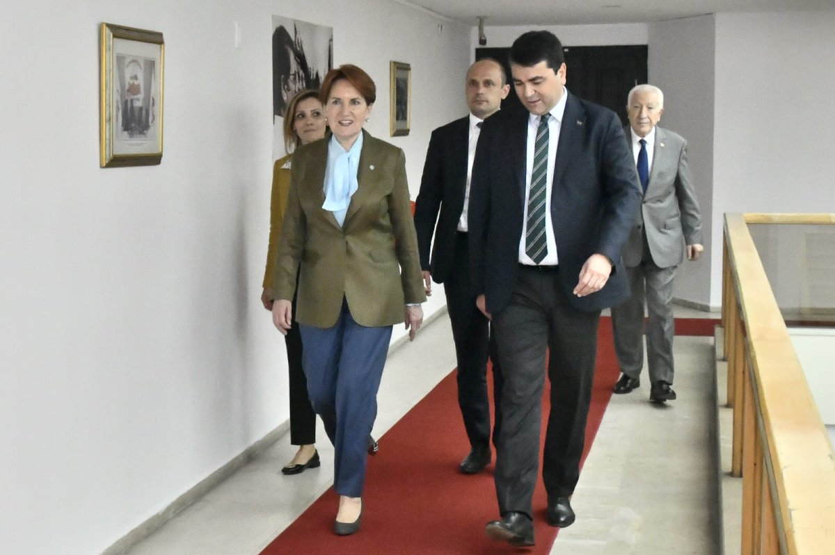 DpGultekinUysal's tweet photo. İyi Parti @iyiparti Genel Başkanı Sayın Meral Akşener @meral_aksener Genel Merkezimizde bizleri ziyaret ettiler.
Nazik ziyaretleri dolayısıyla teşekkür ediyoruz. https://t.co/MfZqxAfh12