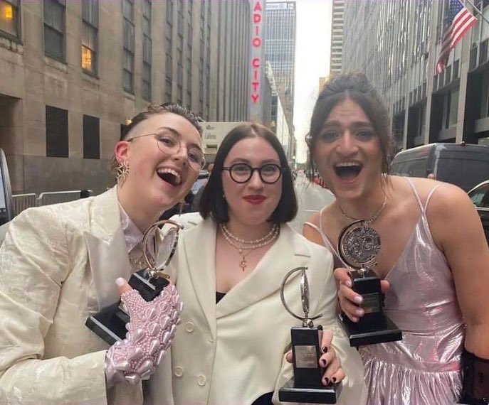So much love and congratulations to our royal writers @TheTobyMarlow and @MucyLoss, and legendary costume designer @GabriellaSlade for winning their Tony Awards last night!!! 😆 So so proud! 💜💜💜 #TonyAwards #BestScore #BestCostumeDesign