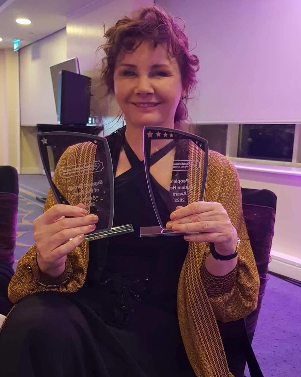 Jane Green MBE FCCT connective 😶 tweet media