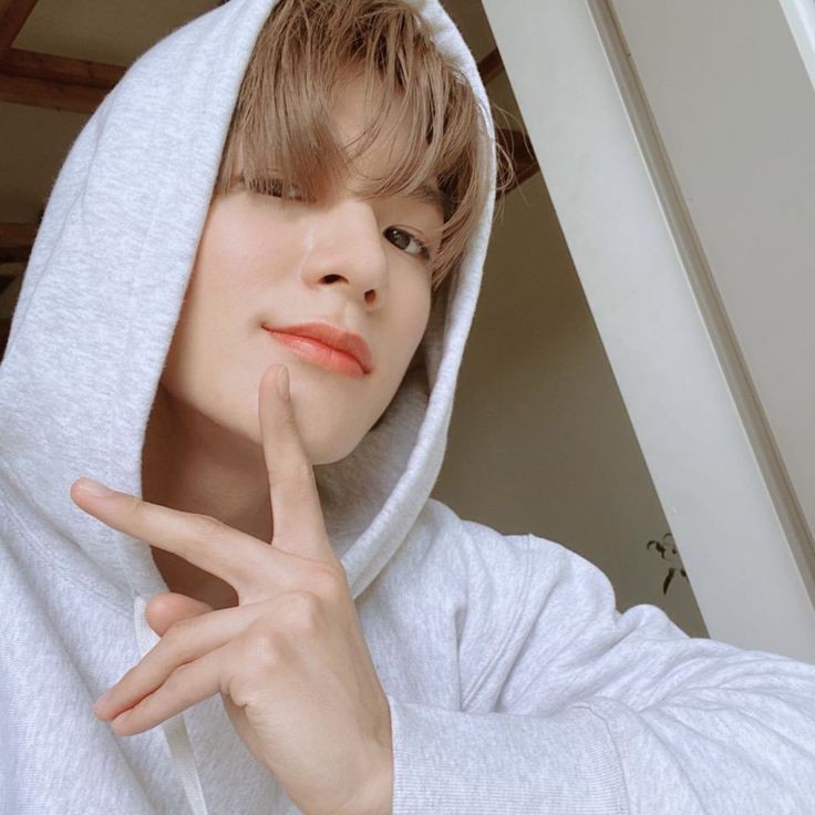 luvzhyck's tweet photo. My Guitarist Boy

; Nohyuck lokal au

© Luvzhyck https://t.co/ihAGWLMQiC