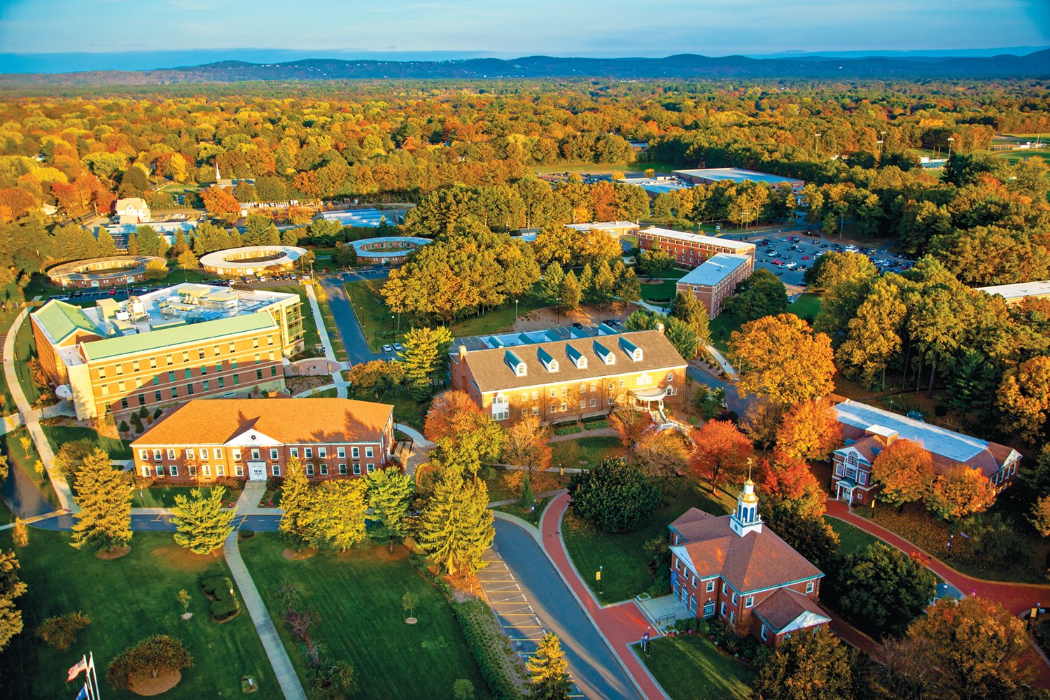 Du học Mỹ bang Massachusetts cùng Western New England University