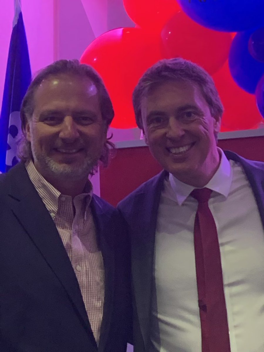 AlexandreIraca's tweet photo. Très heureux d’avoir assisté à la fête de mon ami et ex-collègue à l’Assemblée Nationale, Marc Tanguay, pour ces 10 ans de vie politique! Un travailleur acharné, près des citoyens. Plus de 500 personnes, WoW, une belle réussite! https://t.co/xNgdBFQJY6