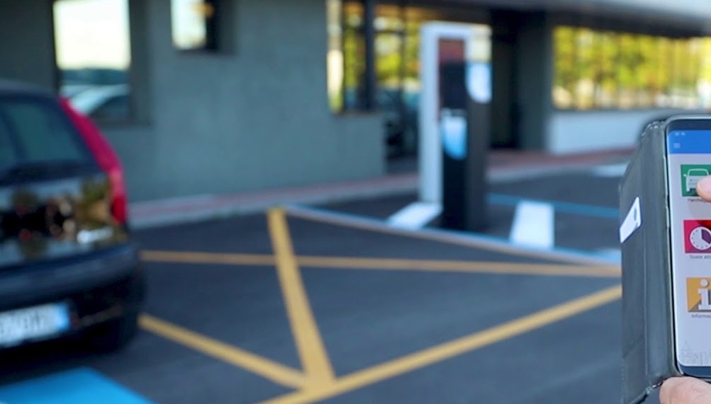 Market_Reports's tweet photo. Backed by the rising number of #automobiles on roads and the considerable rise in traffic congestion, the world’s market for #SmartParking systems is predicted to enjoy a double-digit CAGR of 21.2% during 2022-2030: https://t.co/ICkmLn67z1
#parking #ParkingSystems https://t.co/sk7FE3Tu1H