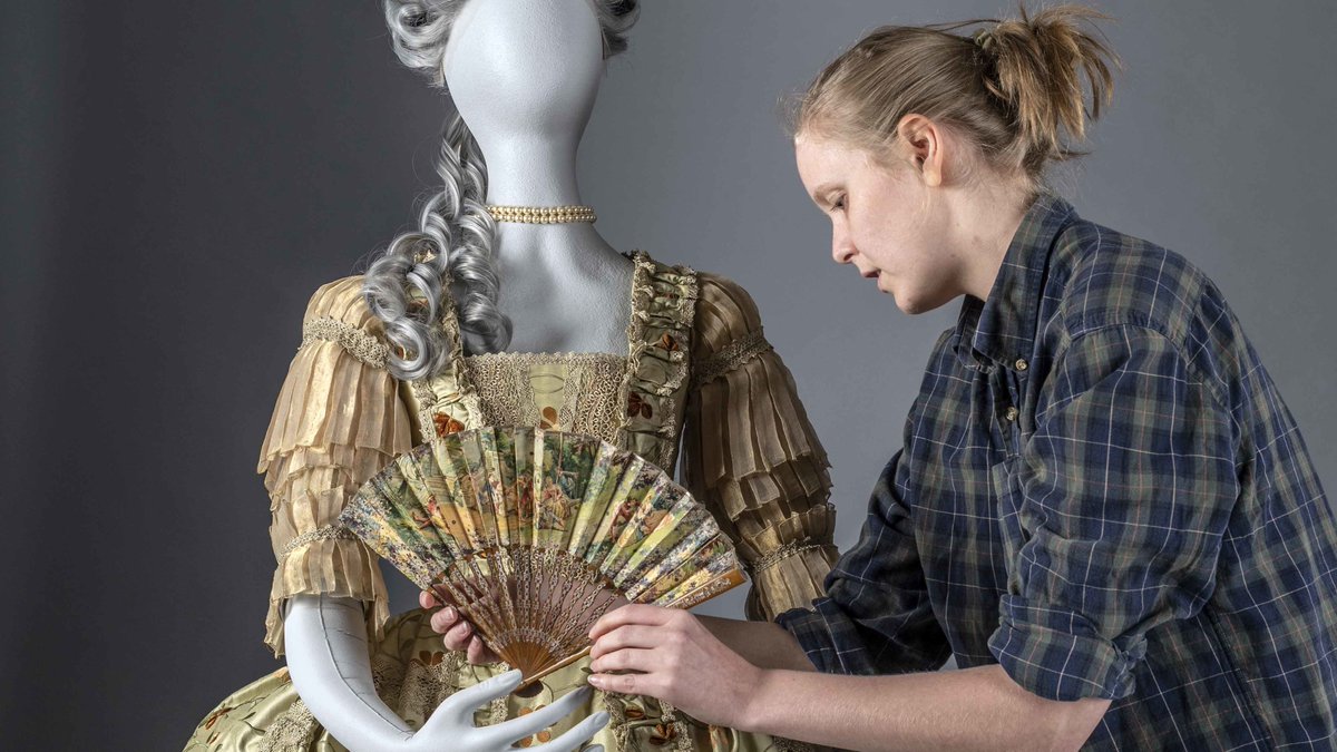 BA (Hons) Costume students brought the past back to life through a range of stunning historically accurate designs. The costumes will be on display at the Heights of Abraham's 'A Mirror on the Past' exhibition. 

Read more: aub.ac.uk/abraham