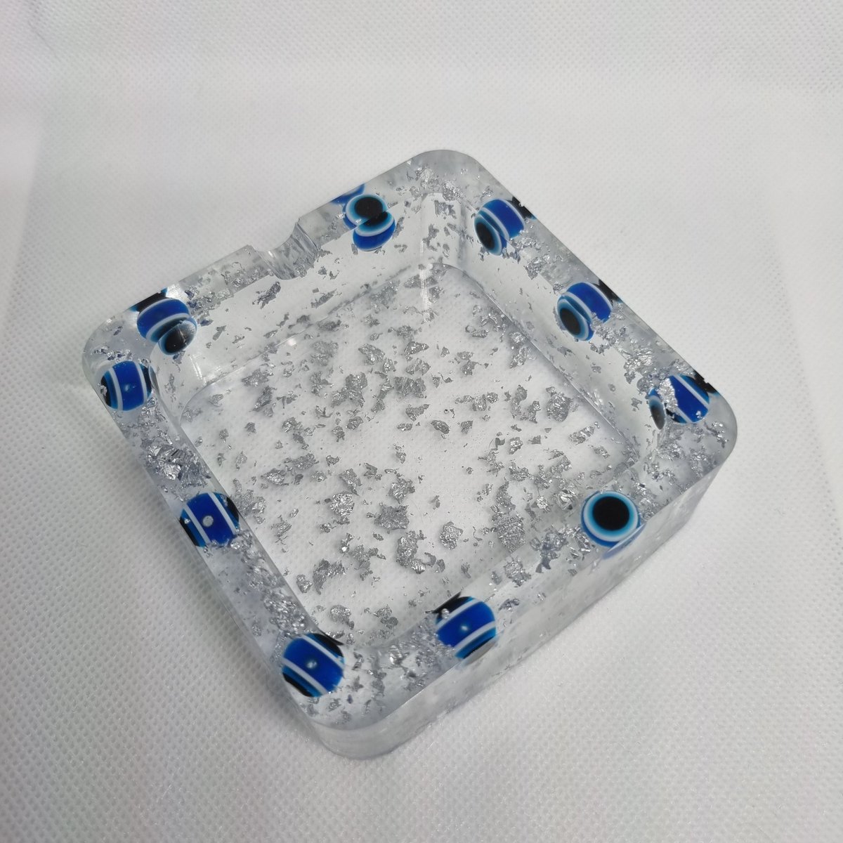 jo_resin's tweet photo. Beautiful handmade Turkish evil eye ashtray with silver foil flakes.
This 1 is a customers order but you can get yours made at https://t.co/4cf7EiPao1
#turkishevileye #evileyebeads #turkishashtray #craftbizparty #ukmakers #handmadeuk #HandmadeHour #SmallBusiness #etsyuk https://t.co/zv3xtKDsNY