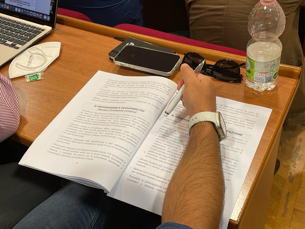 FemcaCISL's tweet photo. #ccnlchimico È in corso da stamattina l’incontro della delegazione trattante e le segreterie nazionali per il rinnovo del #contratto delle industrie della #chimica e della #farmaceutica https://t.co/Eu71uTRoBh