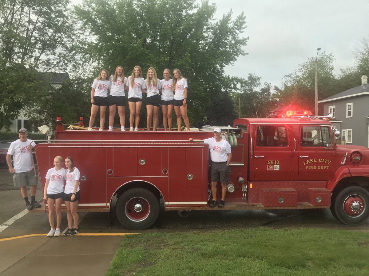 Off to State competition they go….. Best of luck to our girls golf team! Go Tigers!
