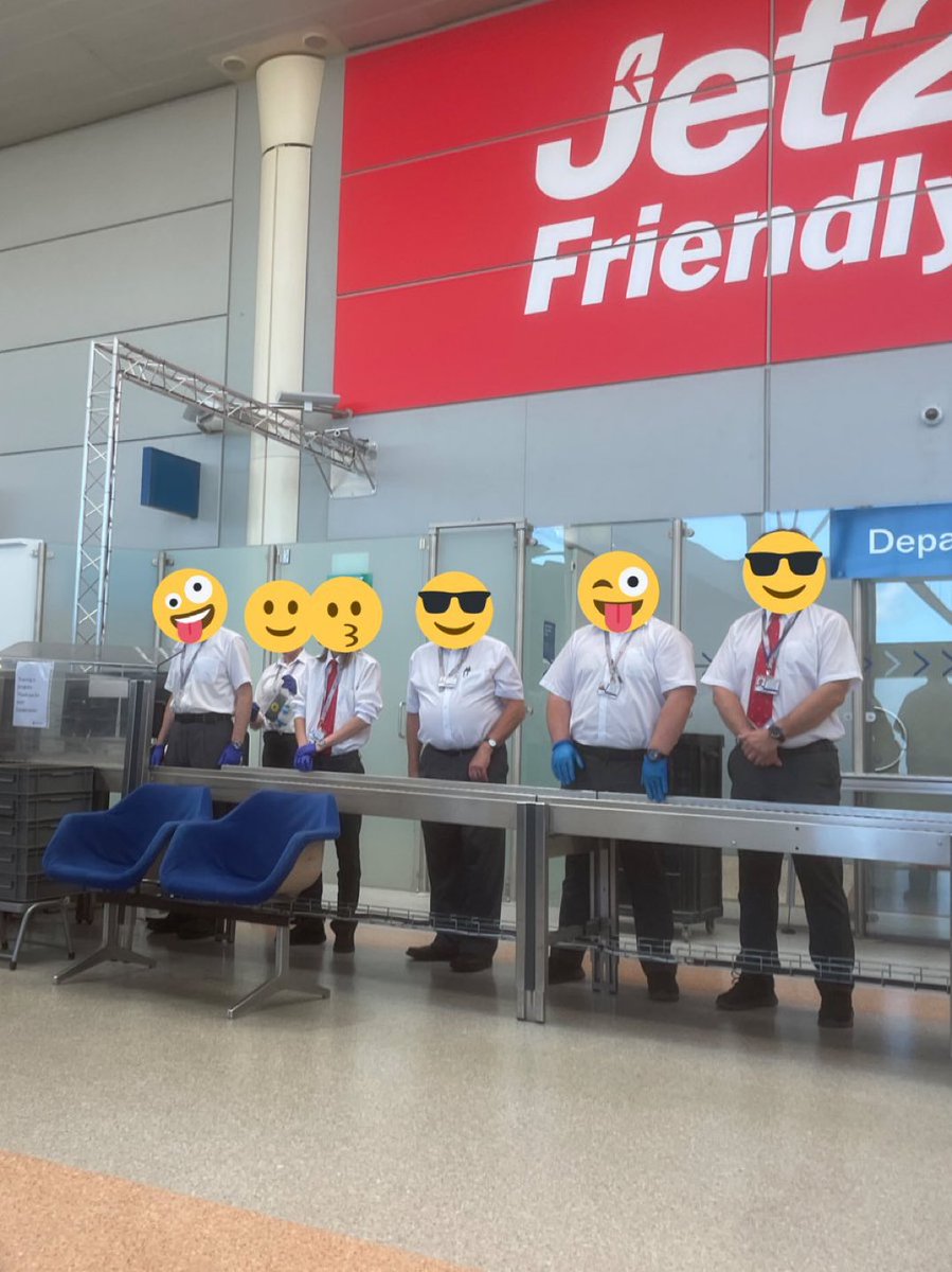 What’s better than someone checking your bag for something that’s over 100ml? Yes, six people doing it! #fightunemployment #twelvehandsarebetterthantwo