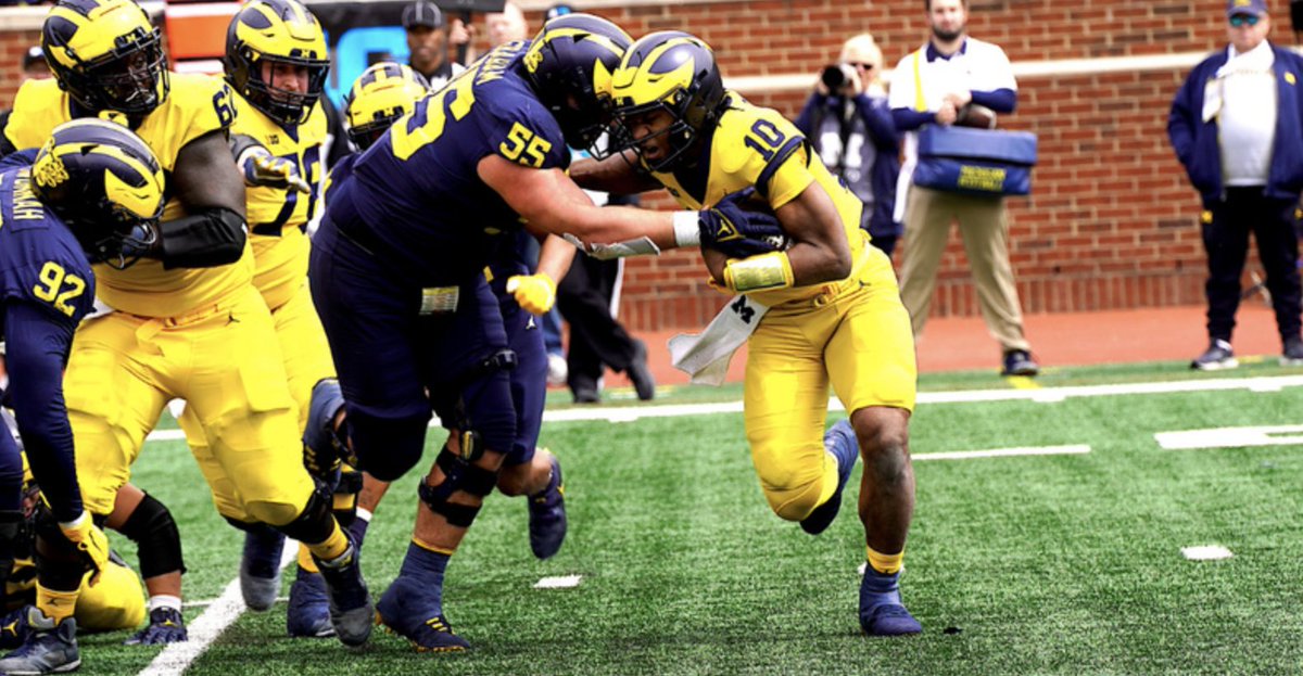 TheWolverineOn3's tweet photo. Michigan football: Will DT Mason Graham be the surprise of 2022? #GoBlue 

"He’ll get there, and he may be there already. But he’s still a freshman.”

More: https://t.co/OyV8Oax3y5 https://t.co/IiK0rAkXws