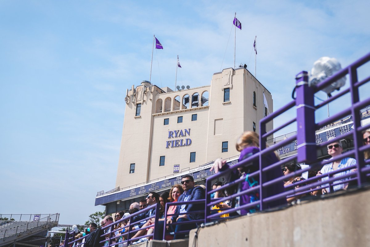 NU_Sports's tweet photo. Here's to the Class of 2022 🎓👏

Happy @NorthwesternU Commencement Day from Ryan Field! https://t.co/JbyuOgIBwp