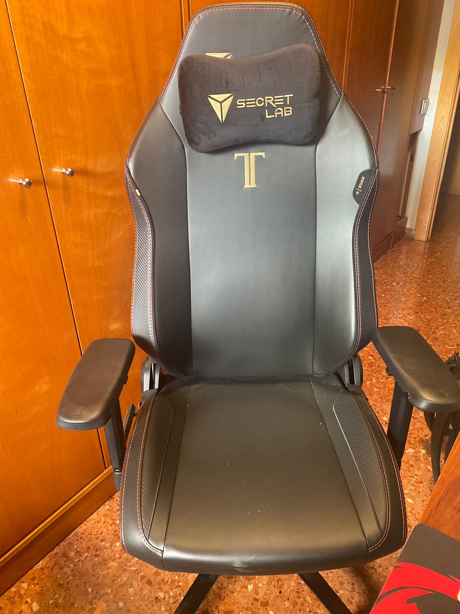 rubenvc23's tweet photo. #secretlab https://t.co/84HqqAud2J