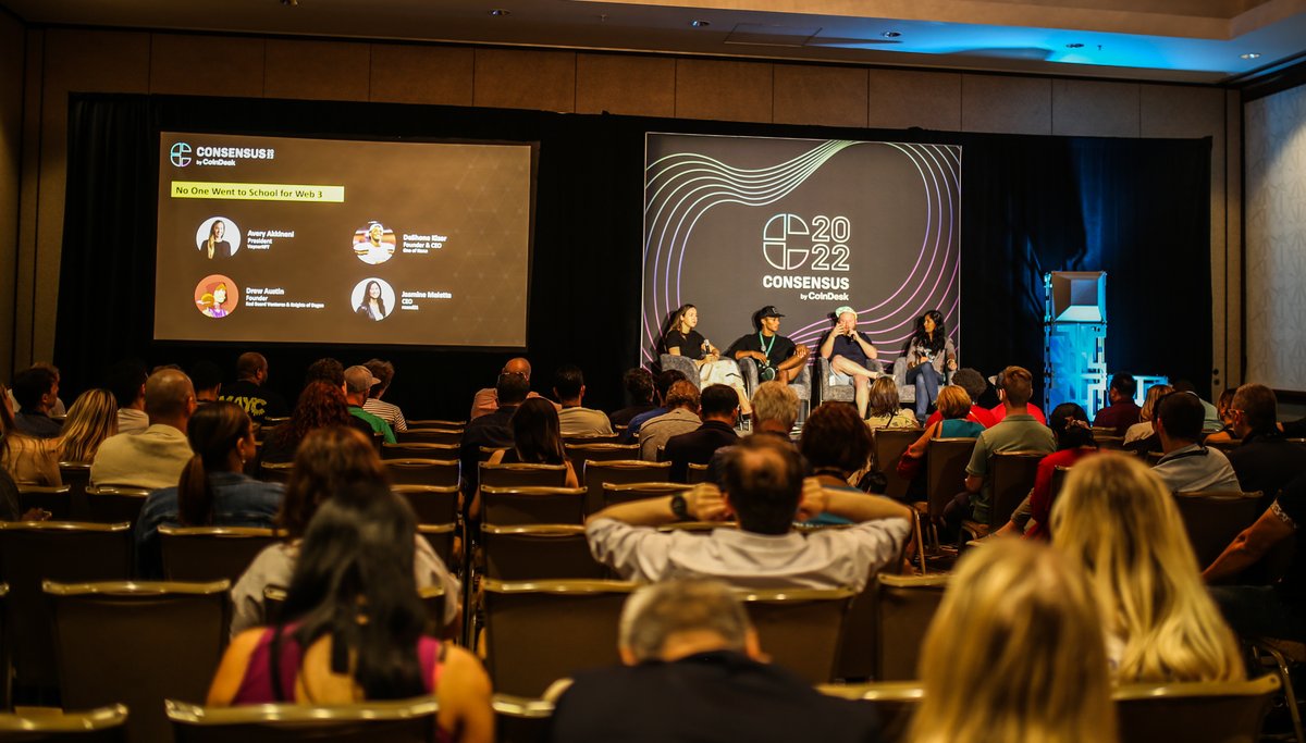 WomanBlockchain's tweet photo. Thank you #Consensus - it was fun! @consensus2023 
 great panel on #Web3. With 
@jasmaietta
 from @weareround21

@deshonekizer
 from @oneofnone_io

@DrewAustin
 from @RedBeardVC
 and 
@avery_akkineni
 from @vaynernft https://t.co/FcSzZpTEoO