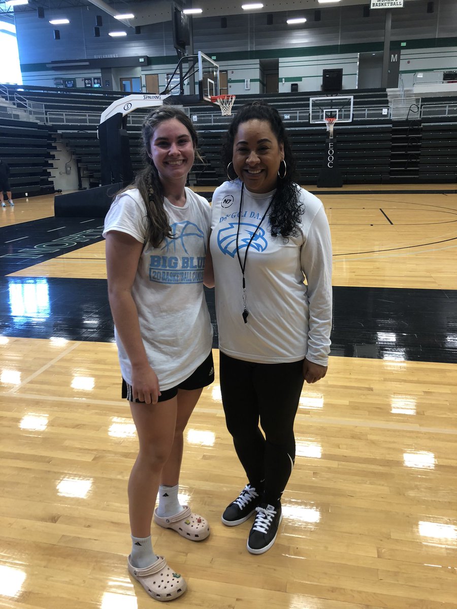 KatelynPenner11's tweet photo. Had a great day @RiverHawksWBK camp yesterday! Thank you for having me @Coachfala, I had a lot of fun! https://t.co/qghetZmJzC