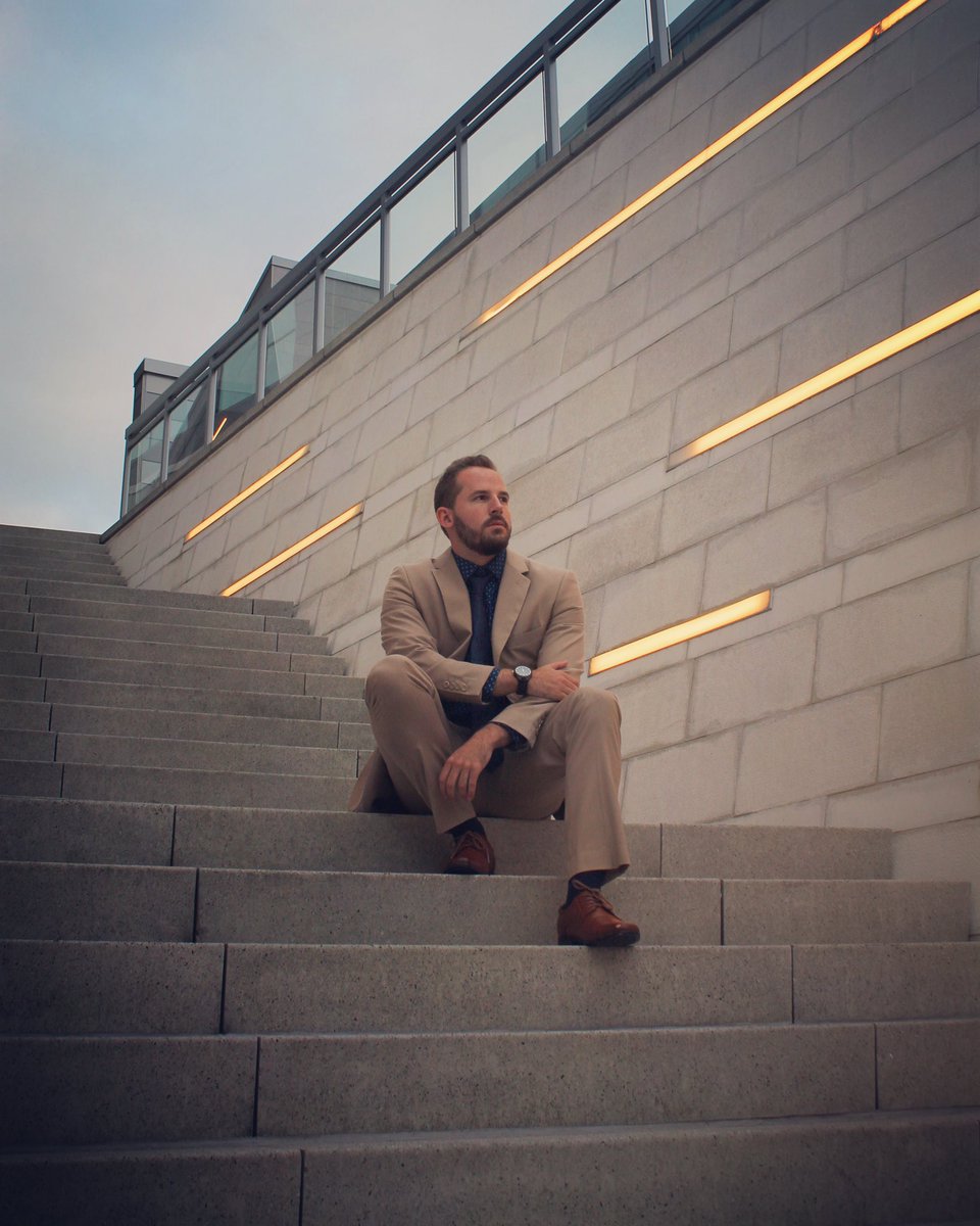 NayNayMusic's tweet image. Patiently waiting for Friday to come around so the world can finally experience the banger I’ve been sittin on! #OnMyJob featuring @dizzyhippy coming sooooooooon! 🙌

📸 @studiochuy 
#NayNay #DizzyWright #StillMovin #Suit #SuitandTie #Dapper #DapperDon #HipHop #Rap #VirginiaBeach