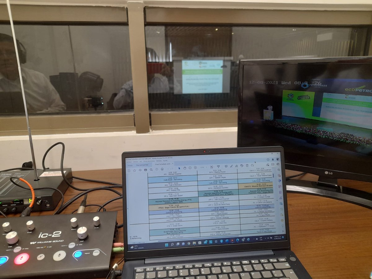 PabbsKings's tweet image. Interpretación de conferencias #Petrophase2022 en #Neomundo #Bucaramanga con mi compañero de cabina Germán Morales.