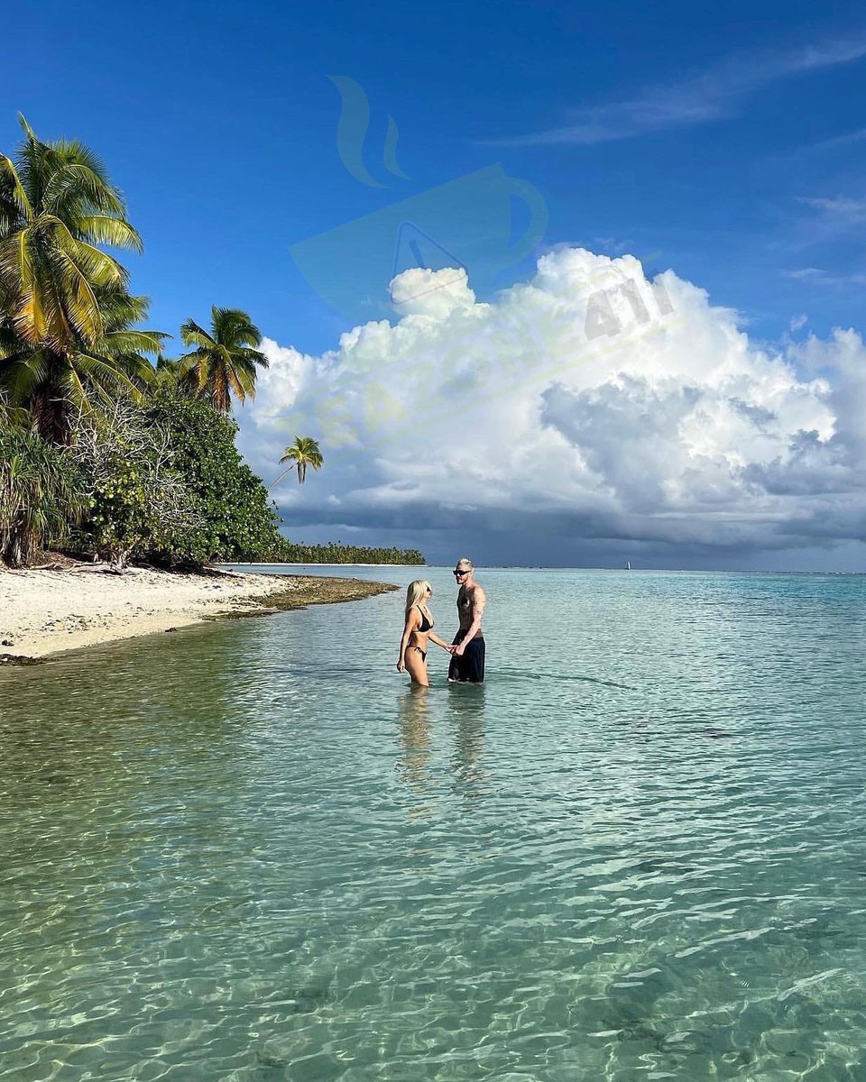 #kimKardashian Boo’d up with her boo #PeteDavidson on the beachside !! 👀👀👀🥰🥰🥰🥰