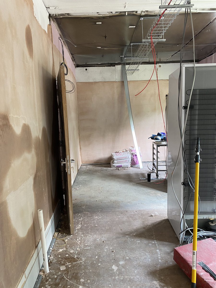 Lisa Fowles tweet media