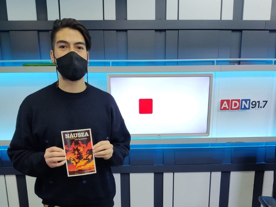 adnradiochile's tweet photo. 📻 En el marco de la emergencia ambiental que ha afectado a Quintero y Puchuncaví, en el #CiudadanoADN hablamos del libro “Náusea: Crónica de una zona de sacrificio”, junto a su autor, Esteban Contardo (@edcontardo)

📻 https://t.co/Lt648WAstq
💻 https://t.co/Nep0zy2Eu8 https://t.co/CmRHkoIAkC