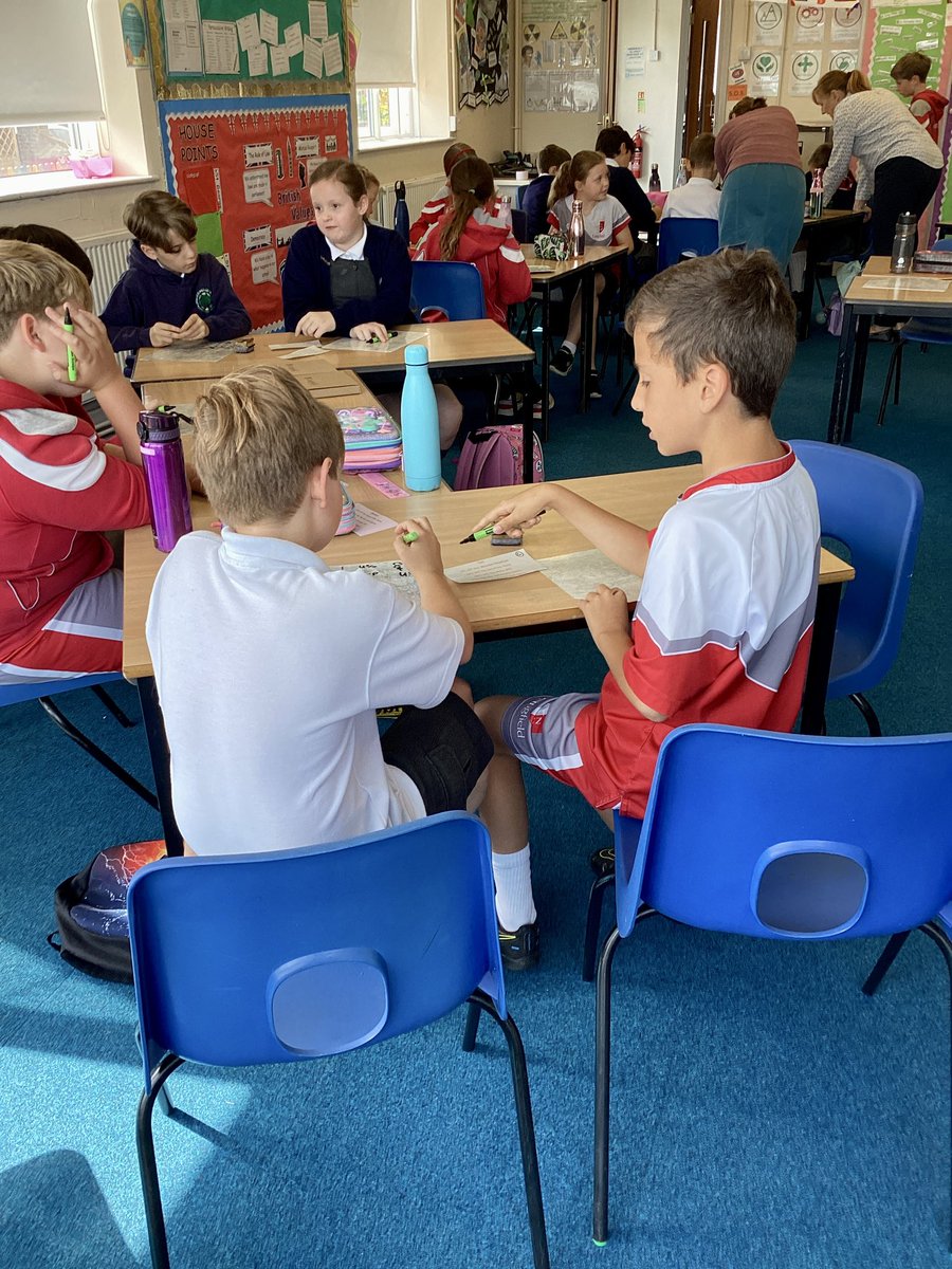 Last week, Year 5 enjoyed a maths morning with Lingfield Primary School. They had a fabulous morning using many of our #EducationalVision skills. They had to problems solve, using #criticalthinking skills, and #collaborate to solve tricky tasks.