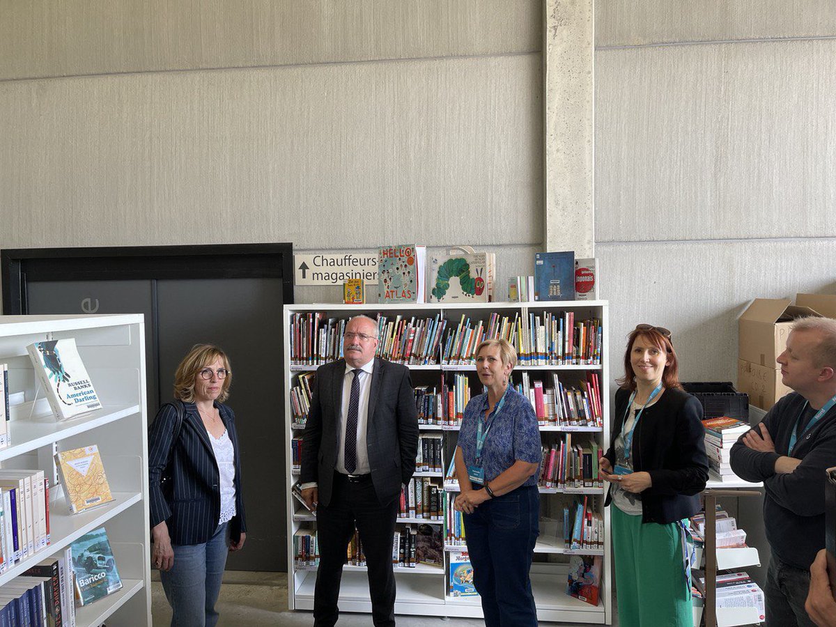 Christian POIRET (@christianpoiret) on Twitter photo Je souhaite que chaque Nordiste puisse accéder à une offre culturelle de qualité et de proximité : merci aux agents de la <a href="/MdN_59/">Médiathèque du Nord</a> qui proposent aux bibliothèques du #Nord une offre diversifiée de livres, de formations, d'expositions, d'outils de lutte contre l'illettrisme ! Je souhaite que chaque Nordiste puisse accéder à une offre culturelle de qualité et de proximité : merci aux agents de la <a href="/MdN_59/">Médiathèque du Nord</a> qui proposent aux bibliothèques du #Nord une offre diversifiée de livres, de formations, d'expositions, d'outils de lutte contre l'illettrisme !